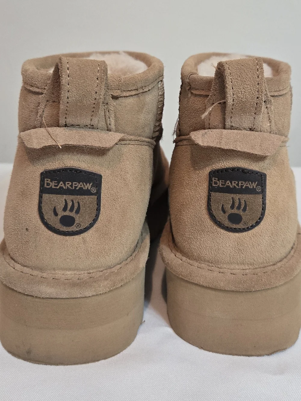 BearPaw Women’s Sz 9 Suede Platform Shorty Ankle Boots in Tan